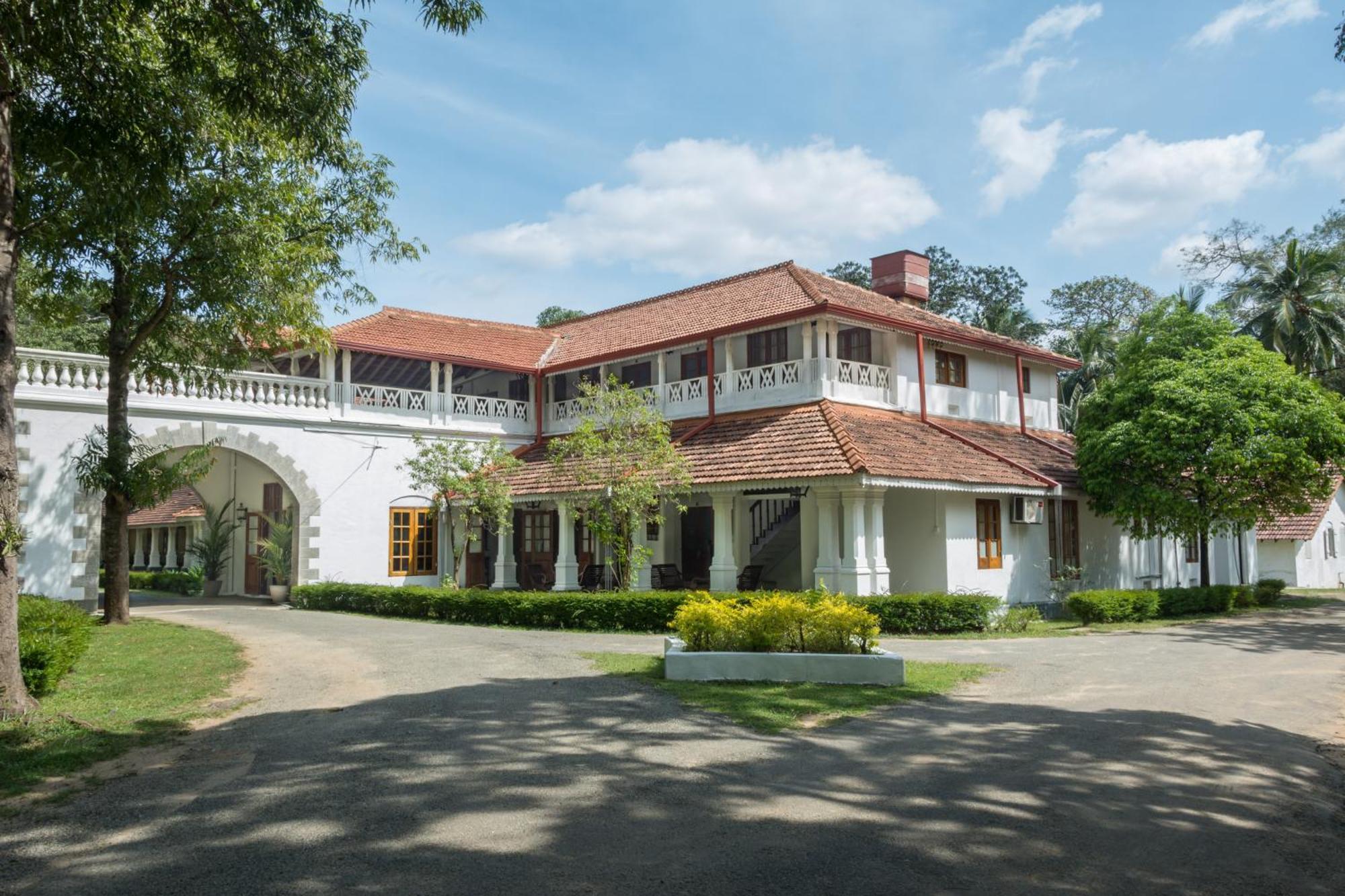 Hotel The Sanctuary At Tissawewa à Anurâdhapura Extérieur photo